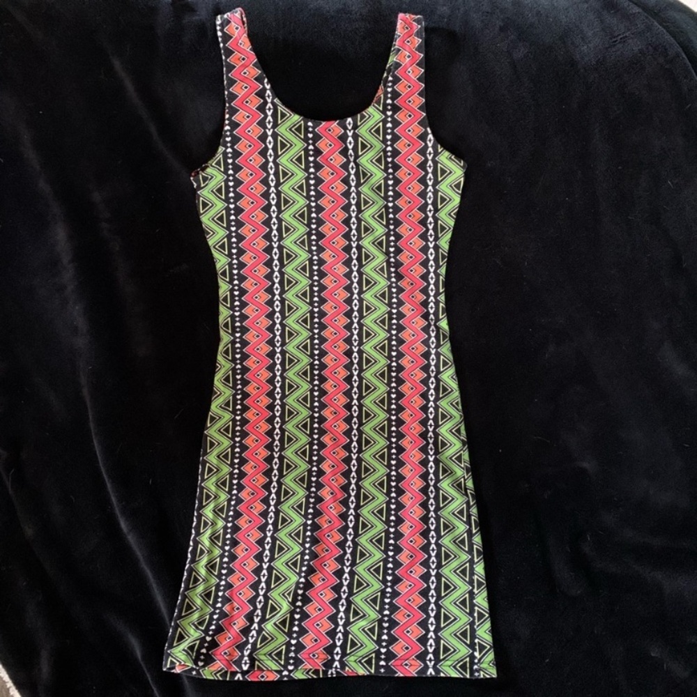 (5for$20) H&M Mini Geometric Print BodyCon Dress